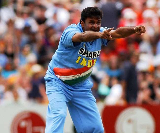 Top 10 Bowlers in World Cup